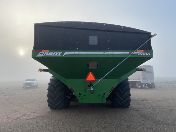 2019 Brent 2096 Grain Cart