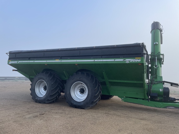 2019 Brent 2096 Grain Cart
