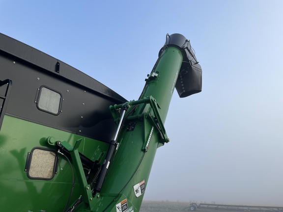 2019 Brent 2096 Grain Cart