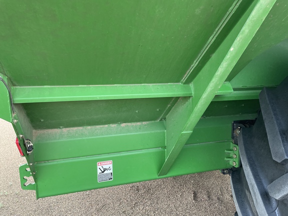 2019 Brent 2096 Grain Cart