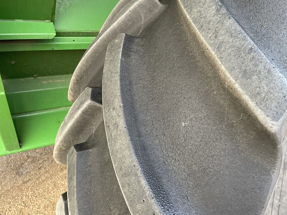 2019 Brent 2096 Grain Cart