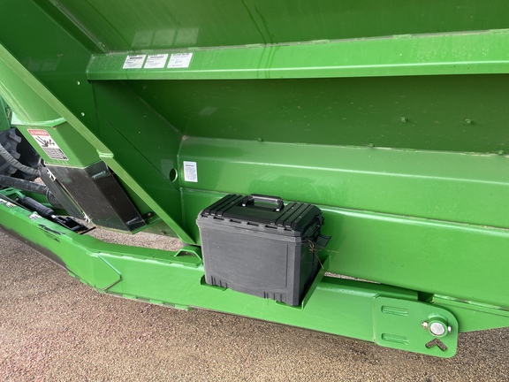 2019 Brent 2096 Grain Cart
