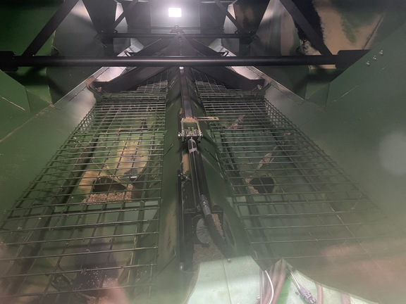 2019 Brent 2096 Grain Cart