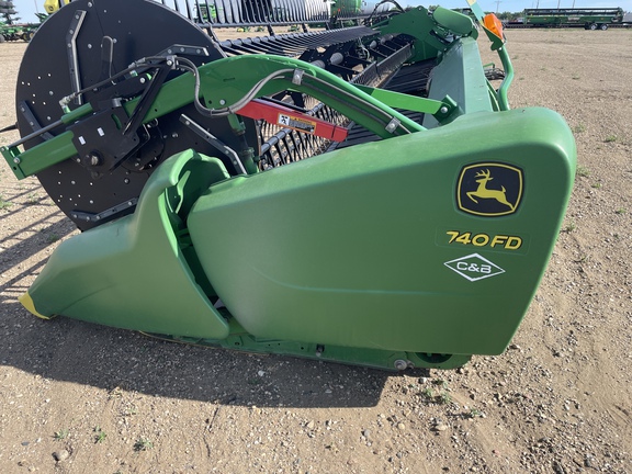 2019 John Deere 740FD Header Combine