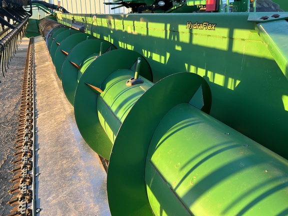 2010 John Deere 635F Header Combine