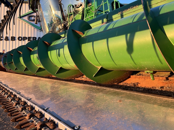 2010 John Deere 635F Header Combine