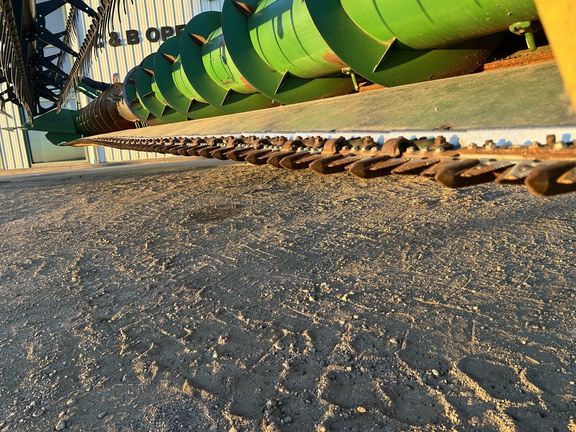 2010 John Deere 635F Header Combine