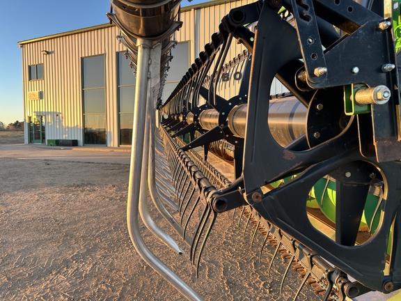 2010 John Deere 635F Header Combine