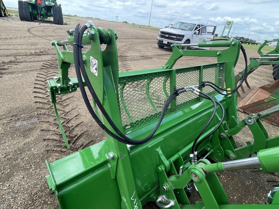 2025 John Deere 680R Loader