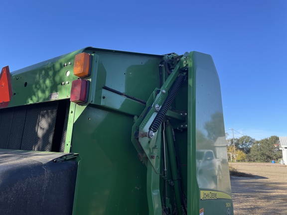2019 John Deere 560M Baler/Round