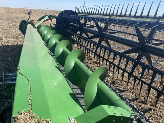 2023 John Deere RD40F Header Combine