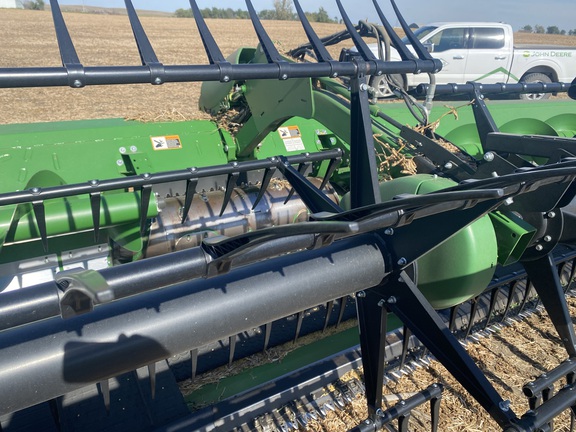 2023 John Deere RD40F Header Combine