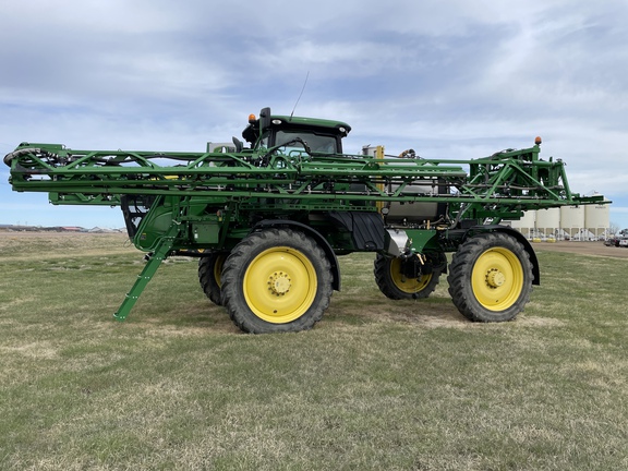 2017 John Deere R4038 Sprayer/High Clearance