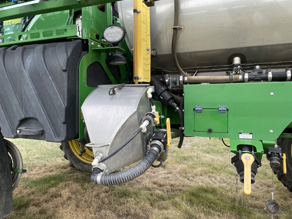 2017 John Deere R4038 Sprayer/High Clearance