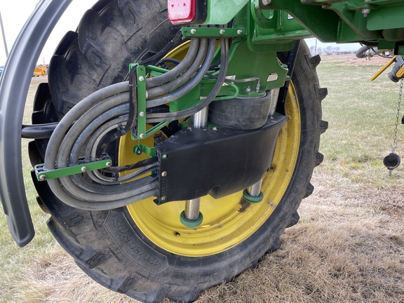 2017 John Deere R4038 Sprayer/High Clearance