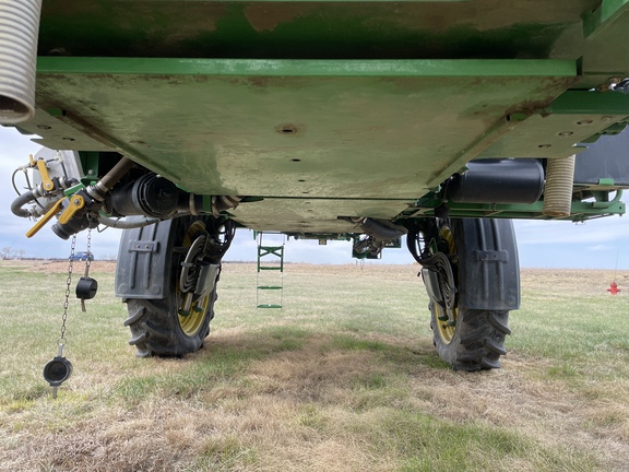 2017 John Deere R4038 Sprayer/High Clearance