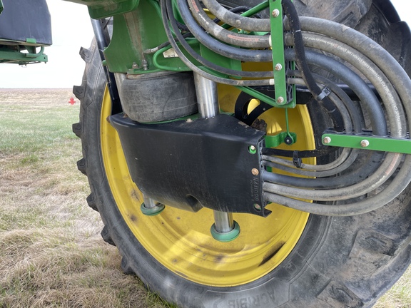 2017 John Deere R4038 Sprayer/High Clearance