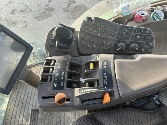 2013 John Deere 7215R Tractor