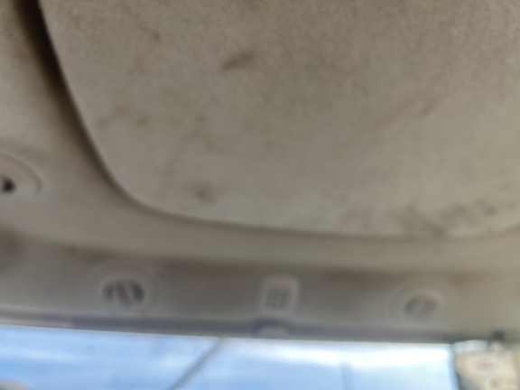 2013 John Deere 7215R Tractor