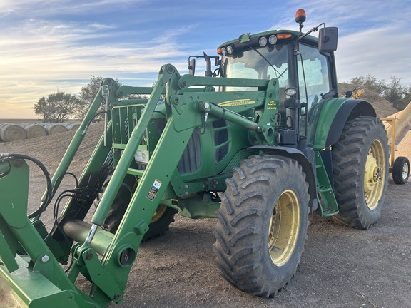 2011 John Deere 7530 Premium Tractor