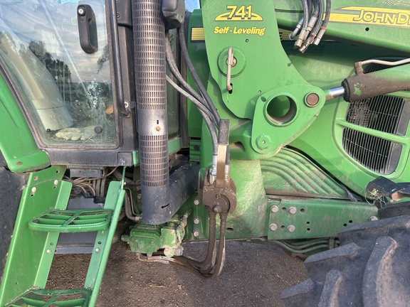 2011 John Deere 7530 Premium Tractor