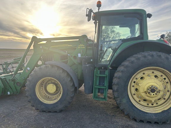 2011 John Deere 7530 Premium Tractor
