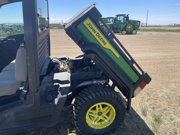 2022 John Deere XUV 835R ATV