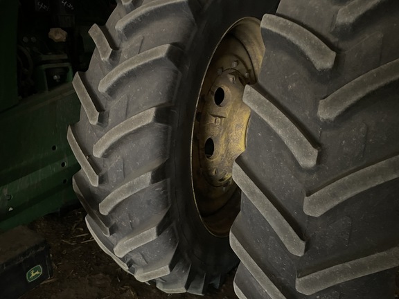 2013 John Deere 9410R Tractor 4WD