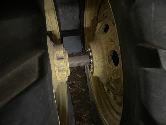 2013 John Deere 9410R Tractor 4WD