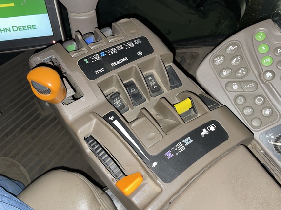 2013 John Deere 9410R Tractor 4WD