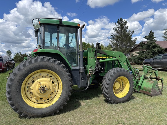 1998 John Deere 7610 Tractor