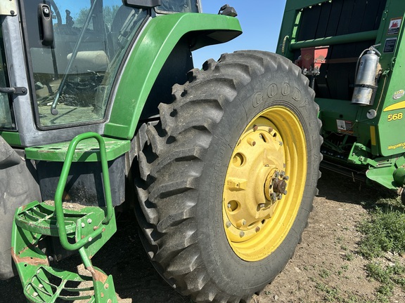 1998 John Deere 7610 Tractor