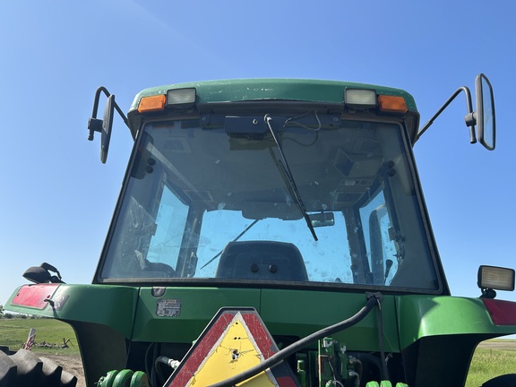 1998 John Deere 7610 Tractor