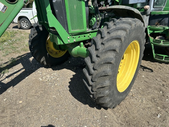 1998 John Deere 7610 Tractor