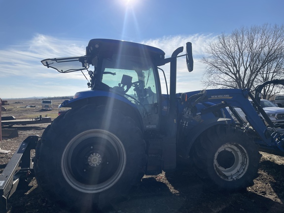 2022 New Holland T6.175 CVT Tractor