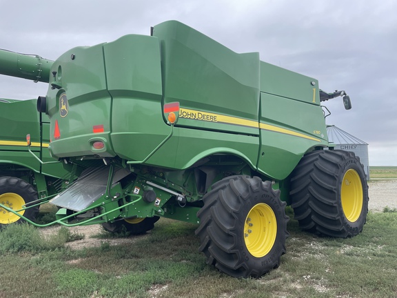 2024 John Deere S780 Combine