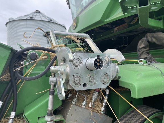 2024 John Deere S780 Combine