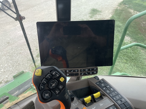 2024 John Deere S780 Combine