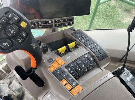 2024 John Deere S780 Combine