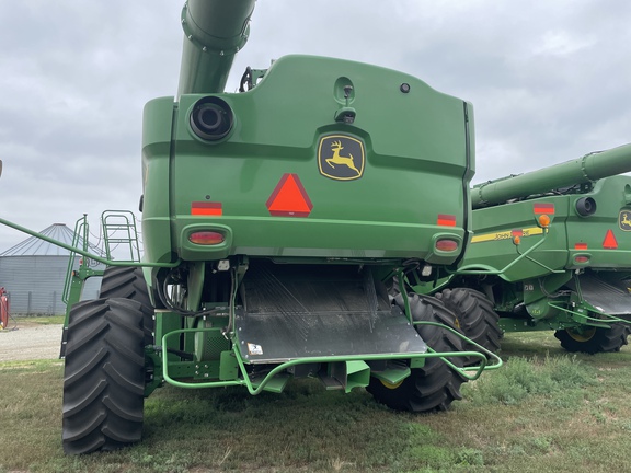 2024 John Deere S780 Combine
