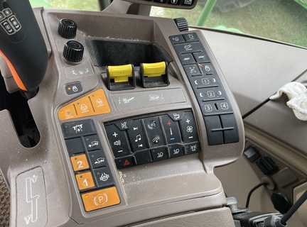 2024 John Deere S780 Combine