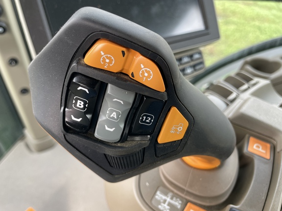 2023 John Deere 8R 410 Tractor