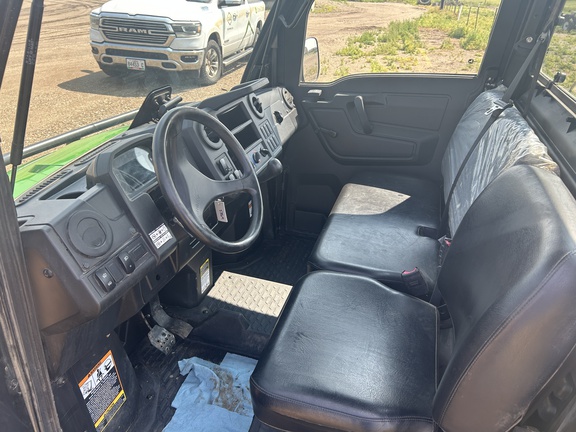2024 John Deere XUV 835M ATV