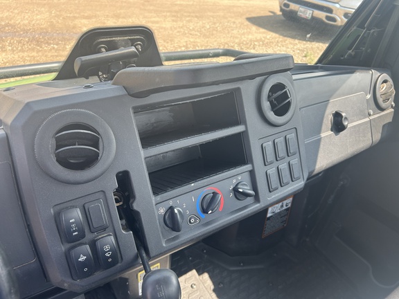 2024 John Deere XUV 835M ATV