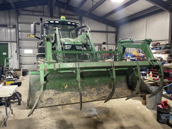 2019 John Deere 6195R Tractor