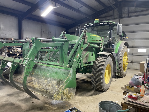 2019 John Deere 6195R Tractor