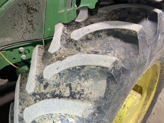 2019 John Deere 6195R Tractor