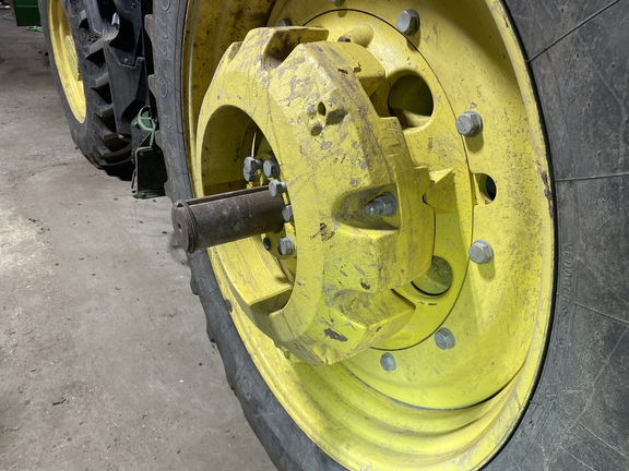 2019 John Deere 6195R Tractor