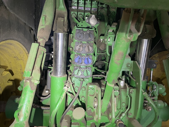 2019 John Deere 6195R Tractor