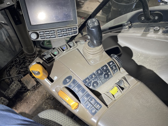 2019 John Deere 6195R Tractor